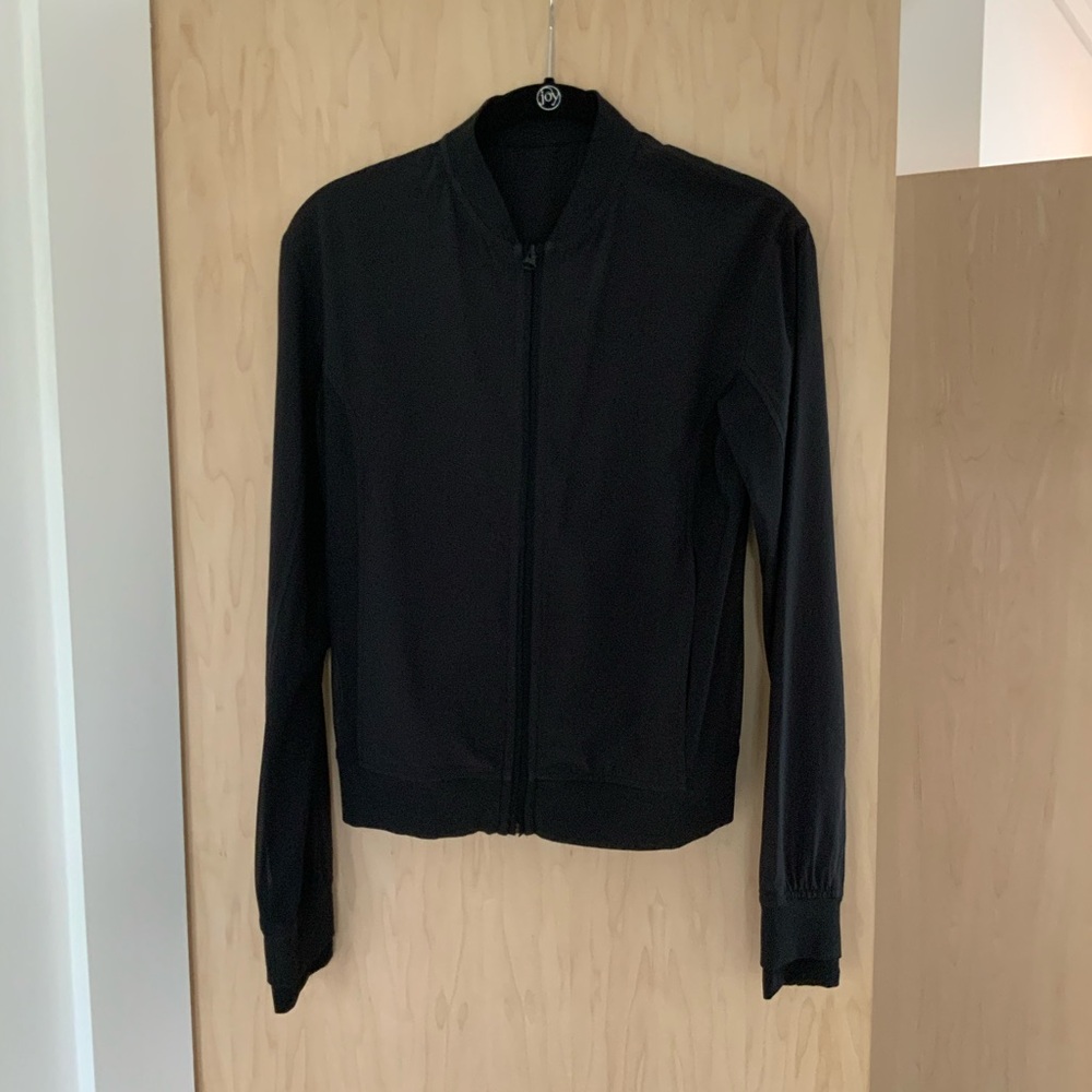Lululemon zip up jacket size small